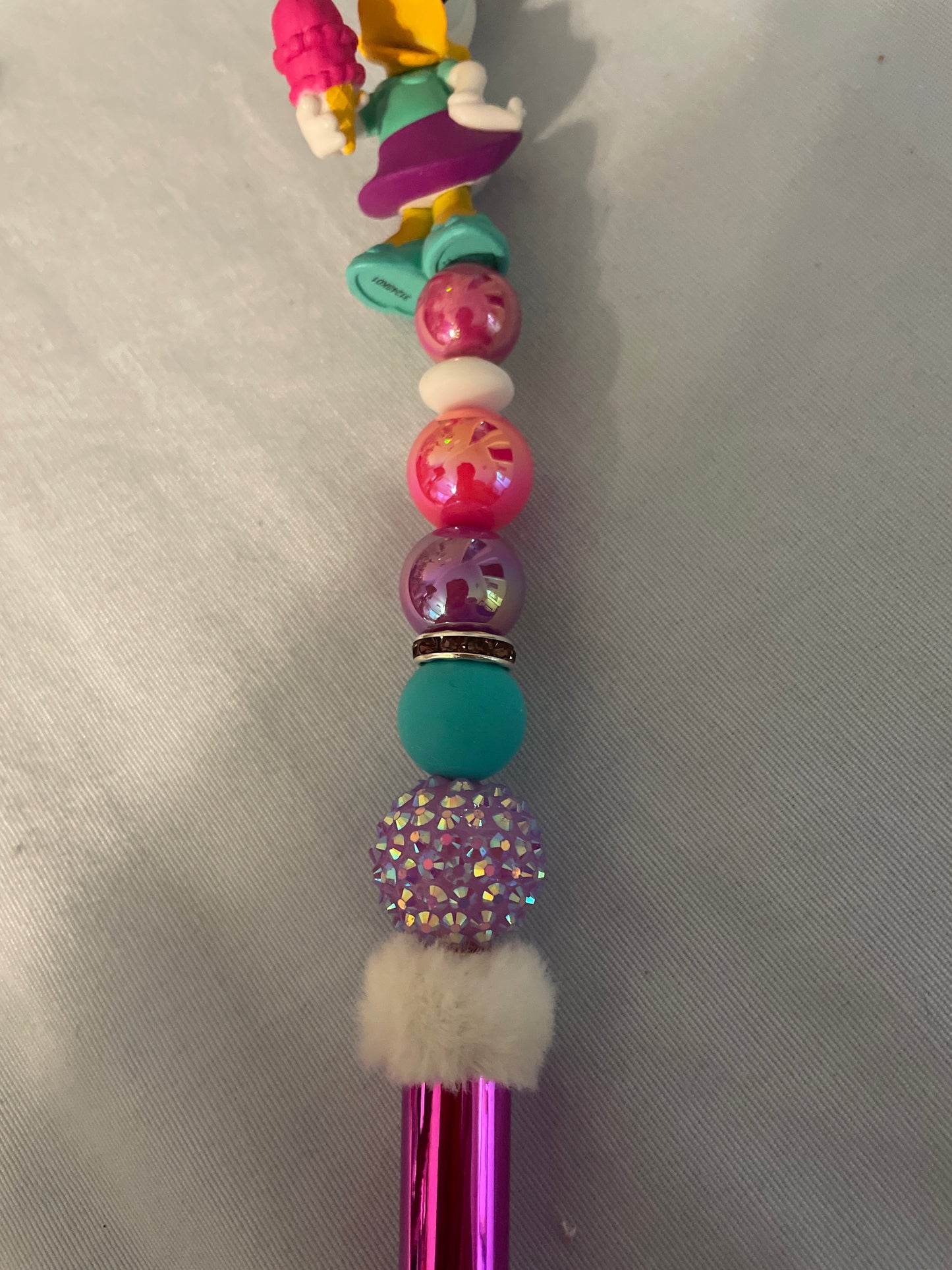 Daisy beaded pen