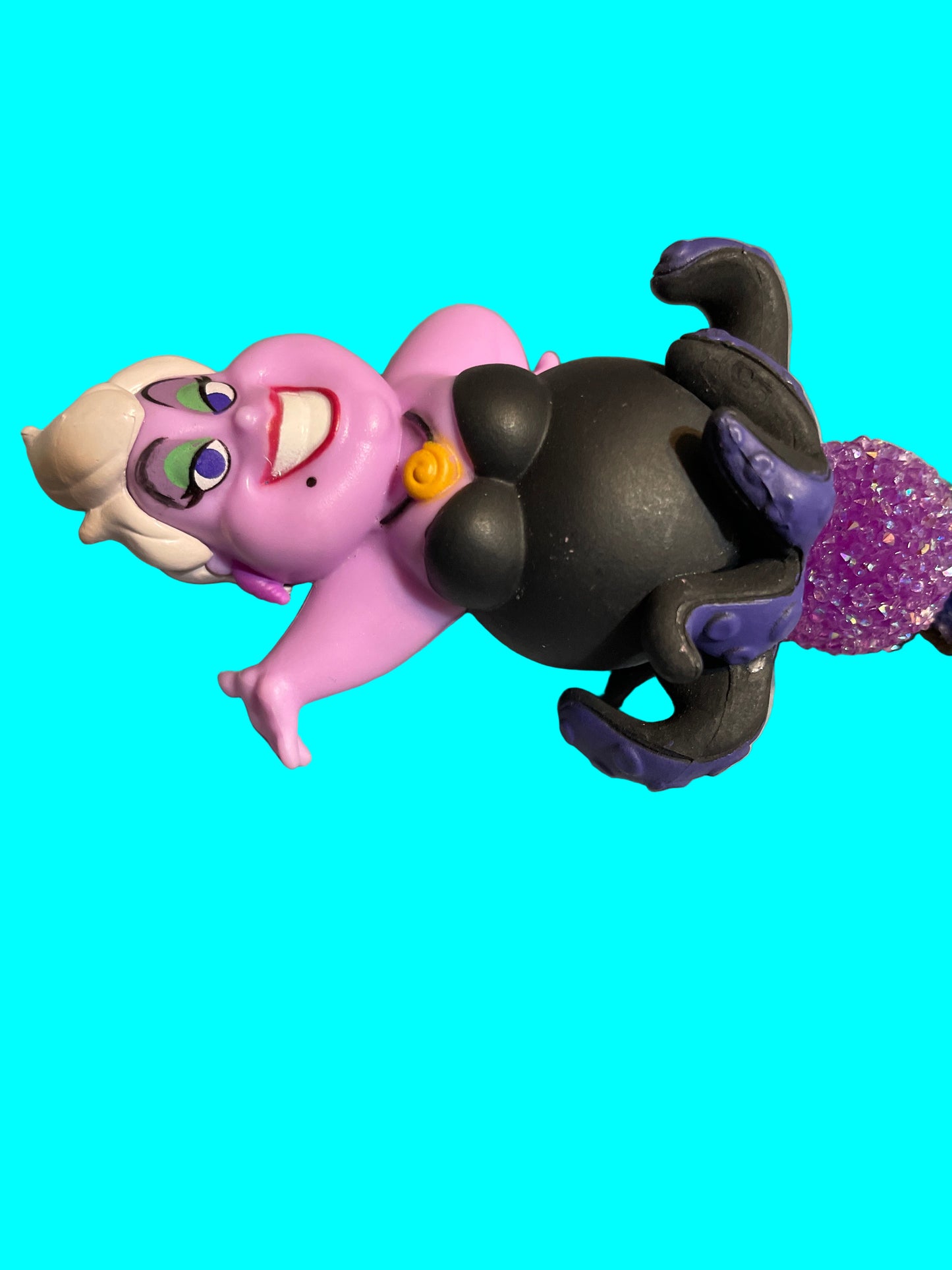 Ursula black beaded pen