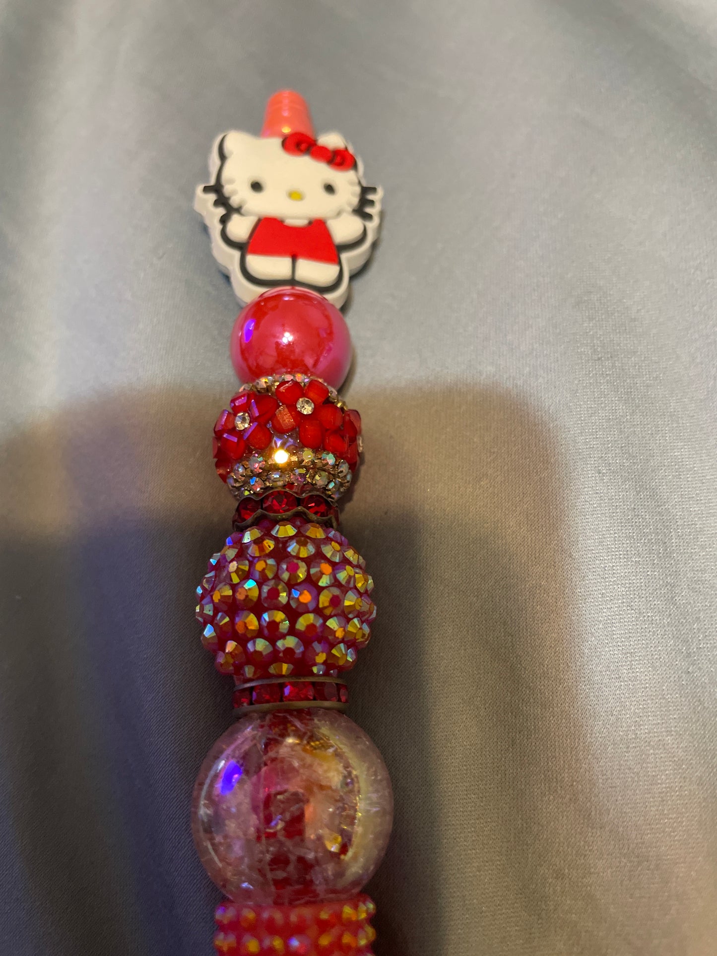 Hello kitty red beaded pen