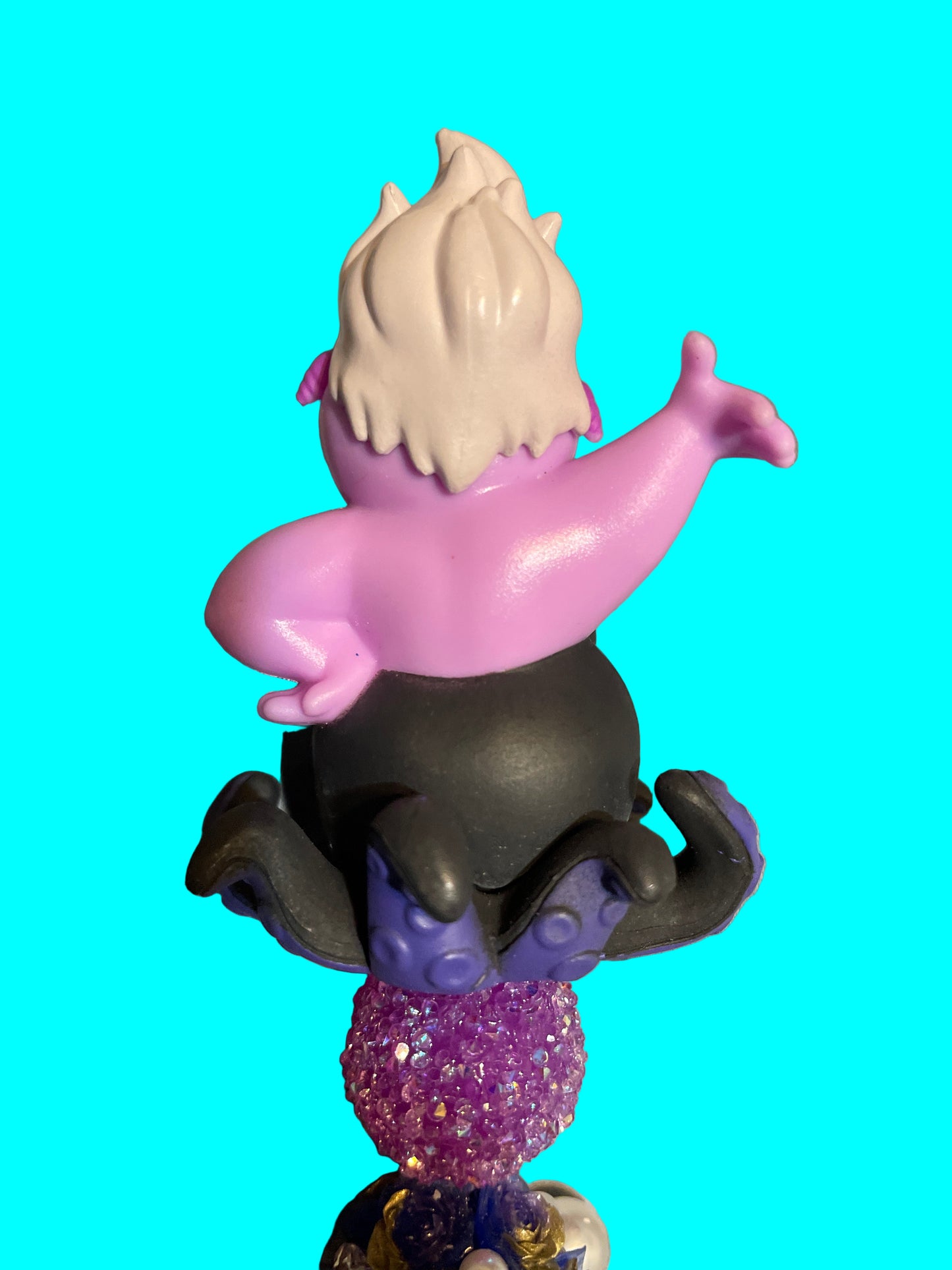 Ursula black beaded pen