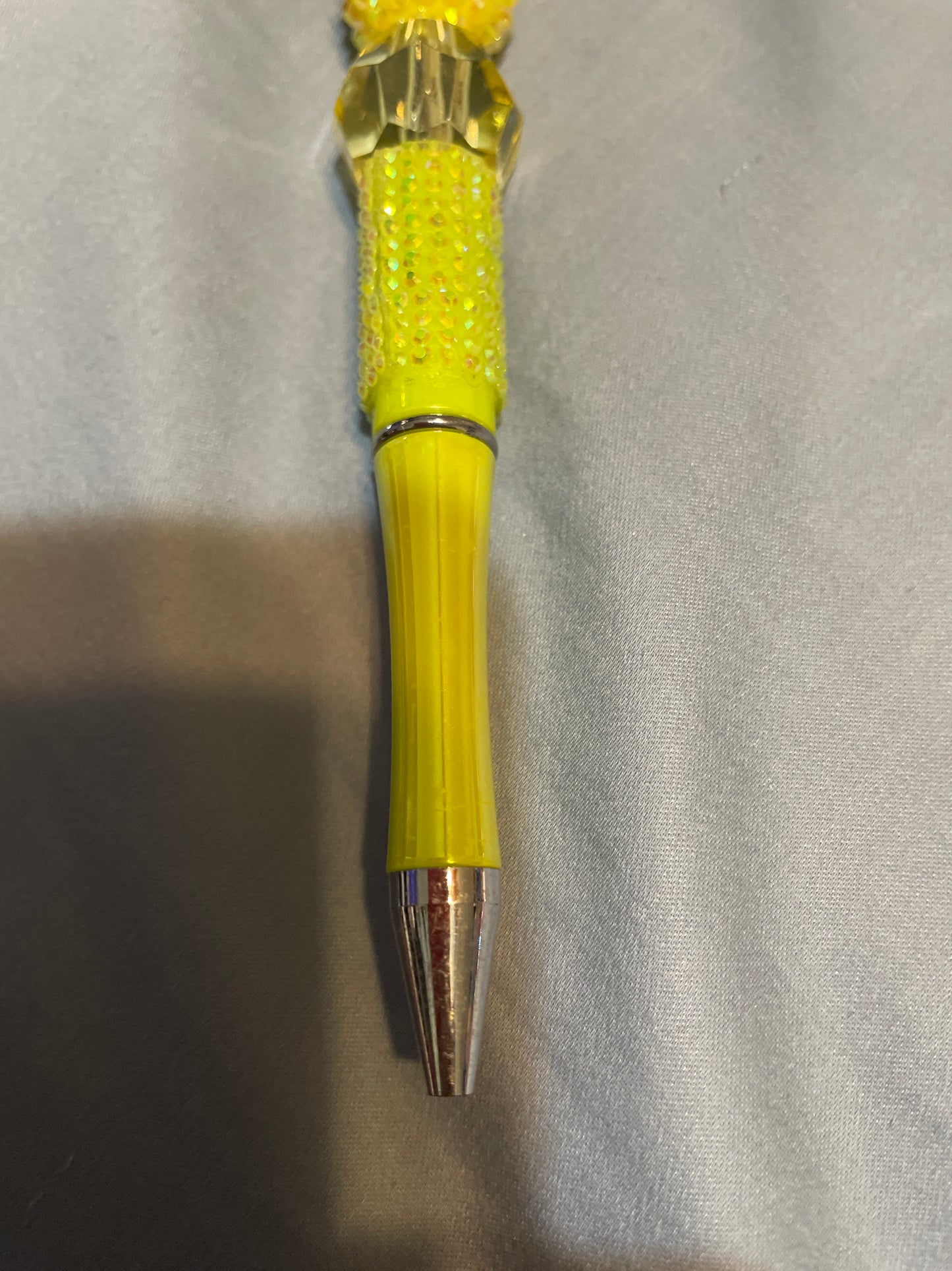 Hello kitty yellow beaded pen