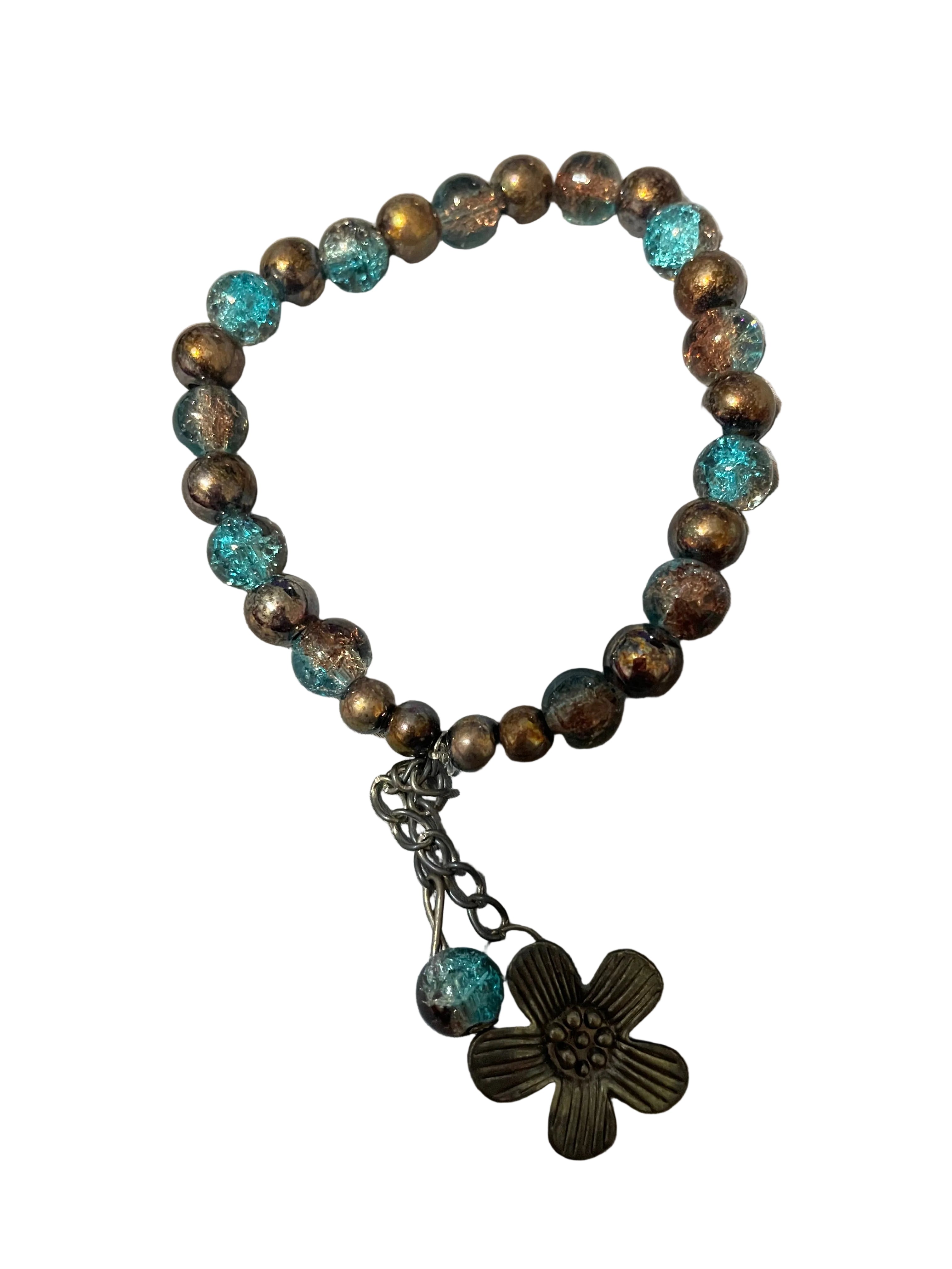 Flower charmed bracelet