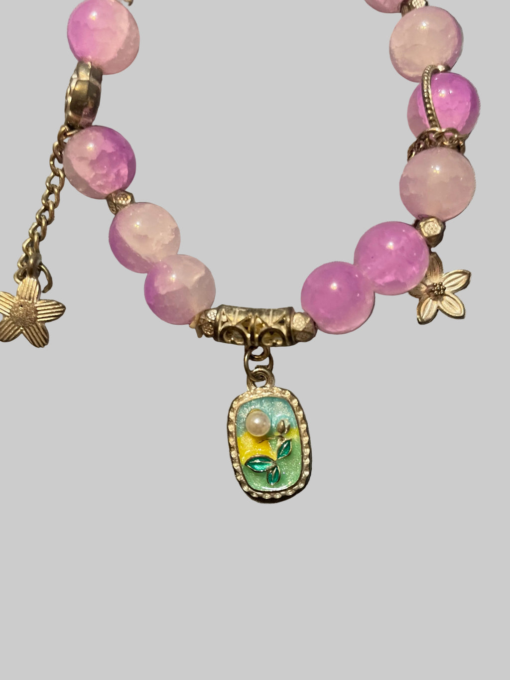 A flower charmed Pink bracelet