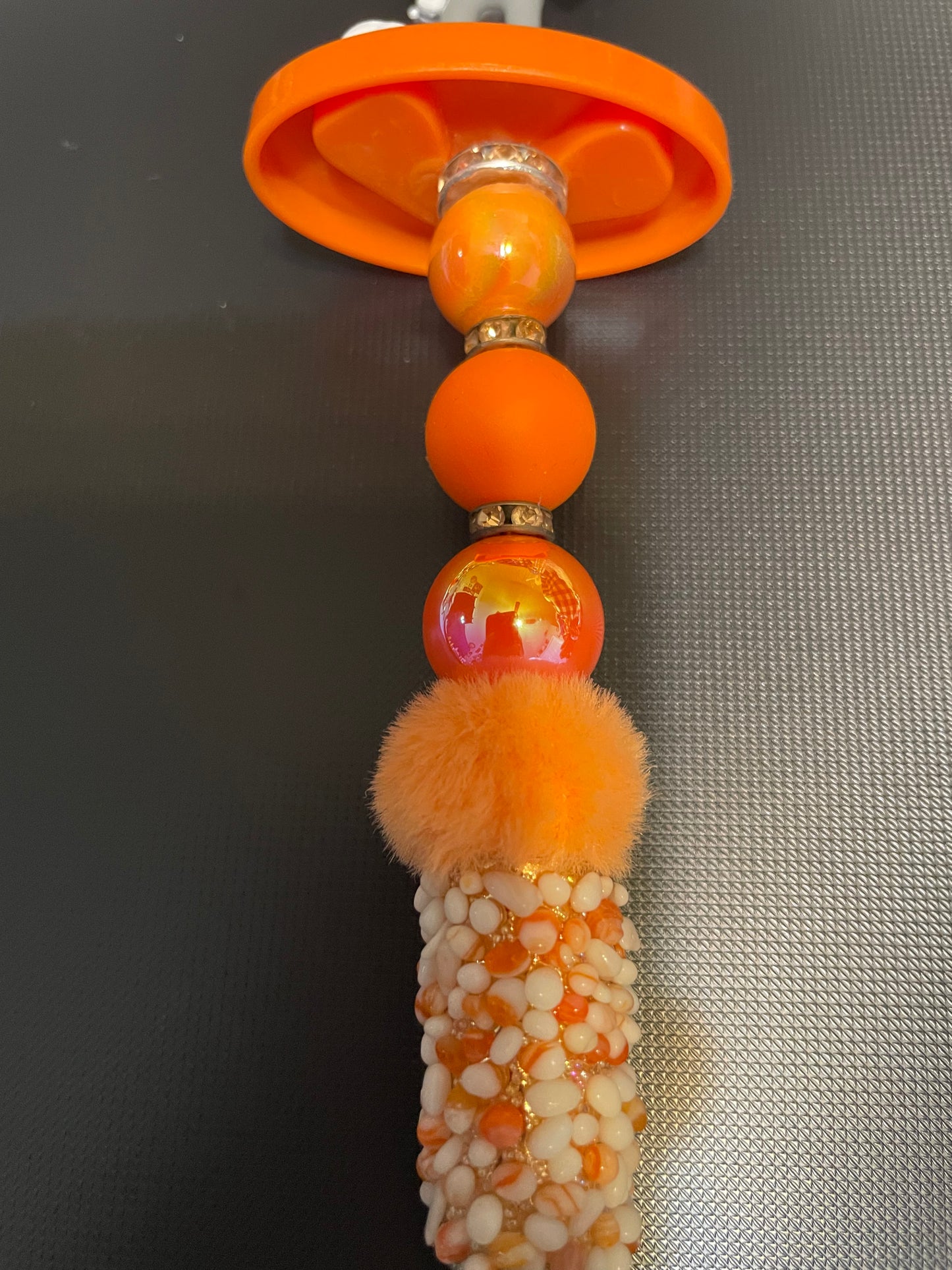 Bugs Bunny Beaded Pen — Orange | Looney Tunes