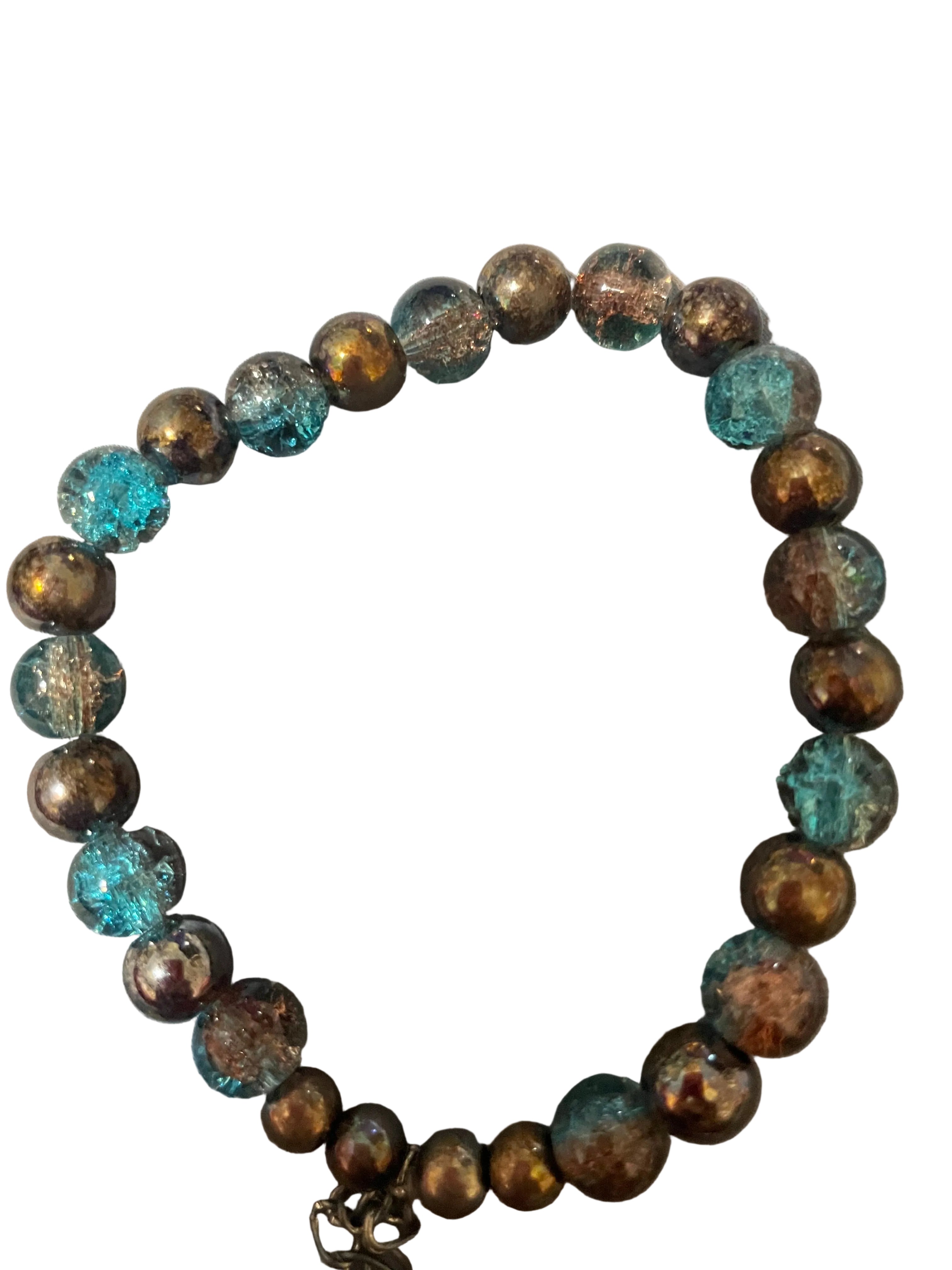 Flower charmed bracelet