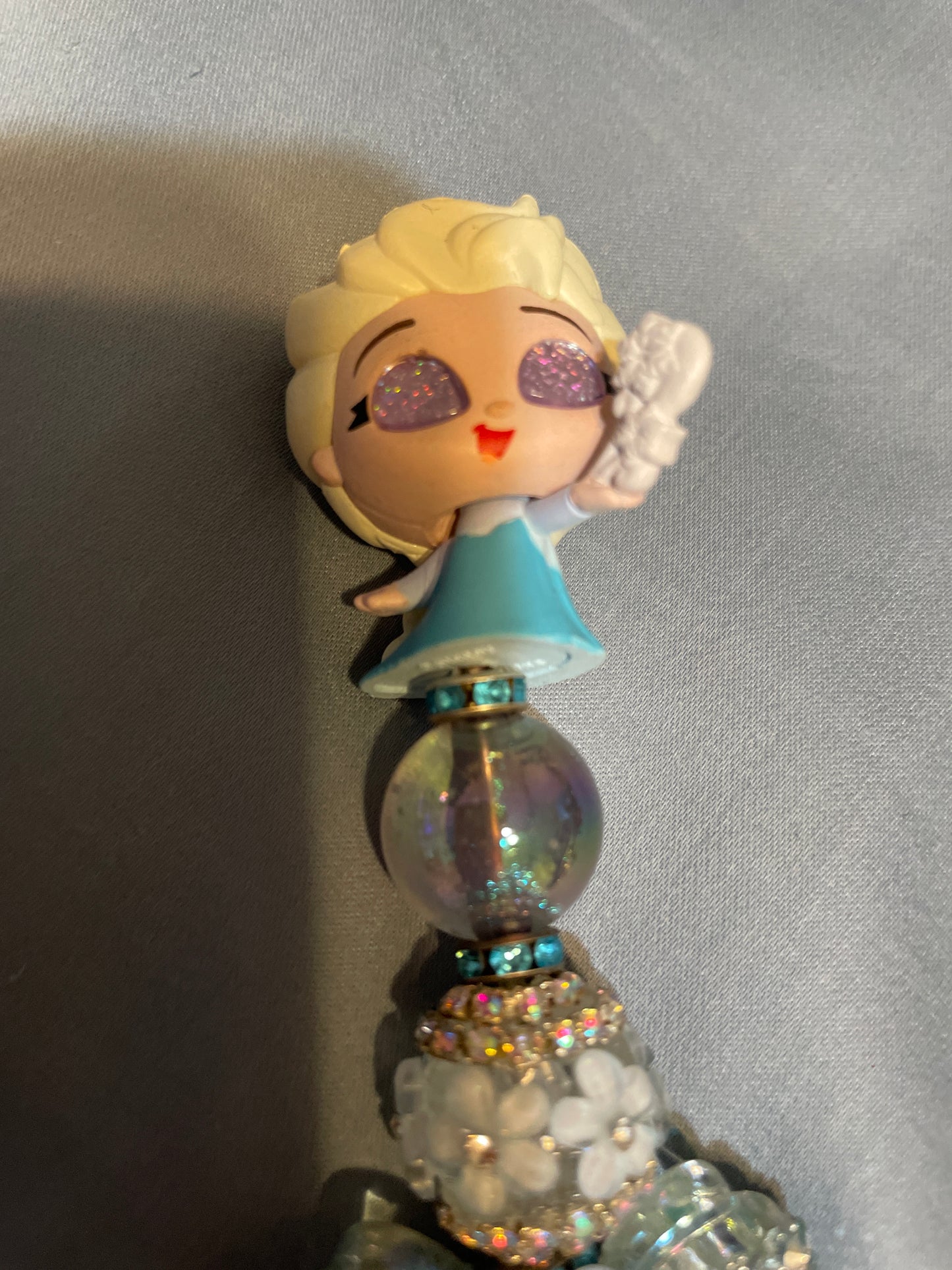 Elsa beaded pen