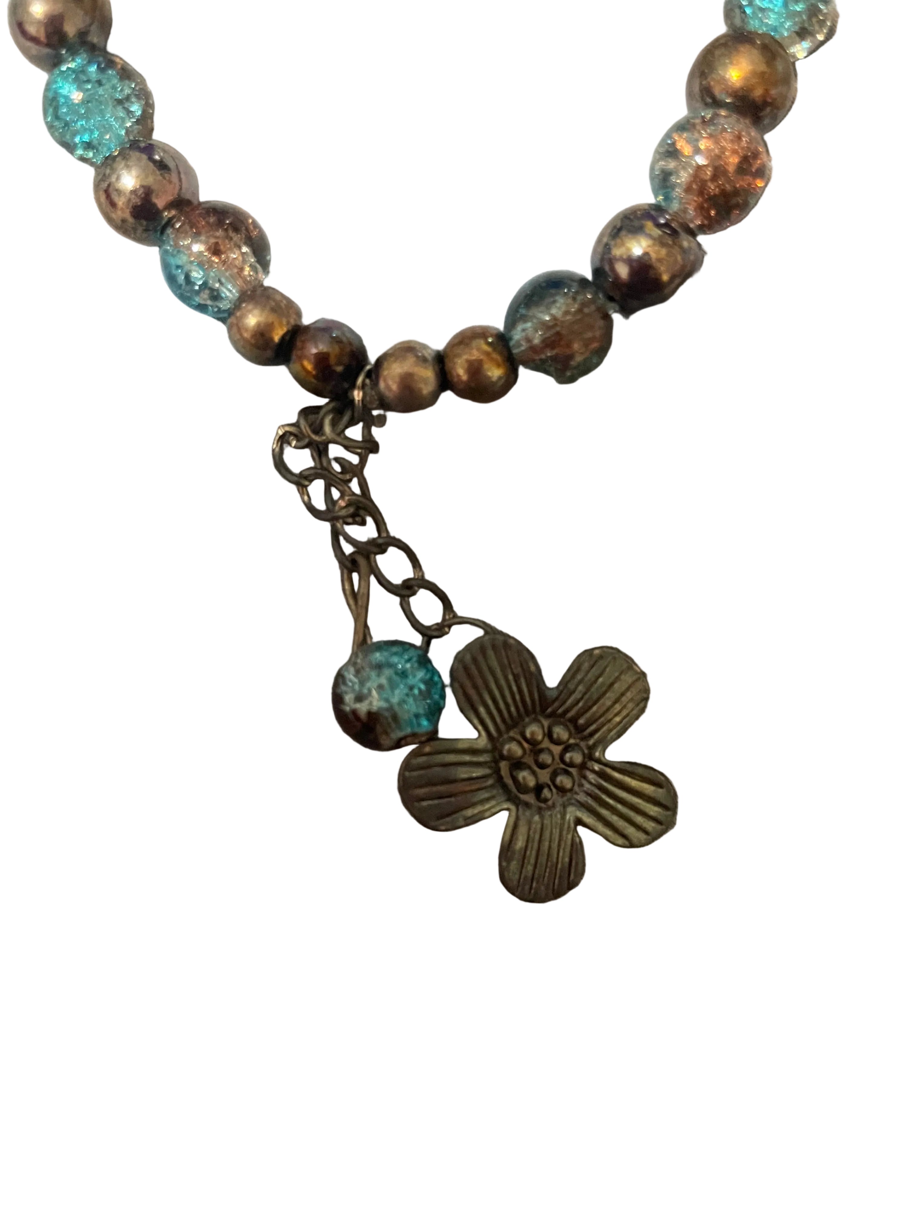 Flower charmed bracelet