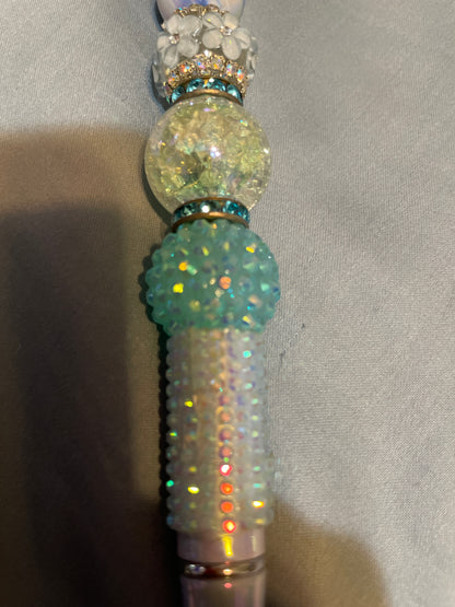 Hello kitty blue and red beaded pen